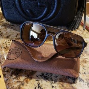 The new polarized very lightweight Ray Bans